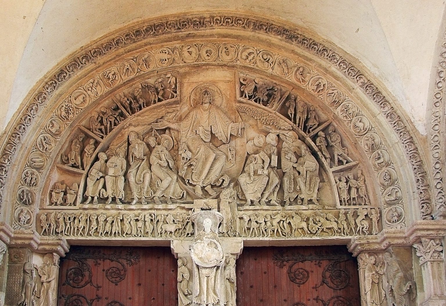 Le Tympan De Vezelay Au Vent De L Esprit La Xavi re